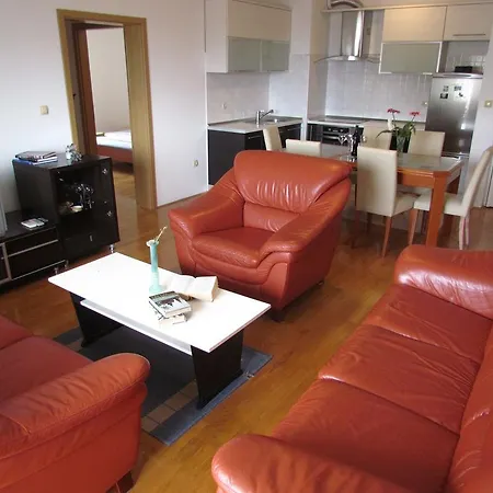 Apt Toni Apartment